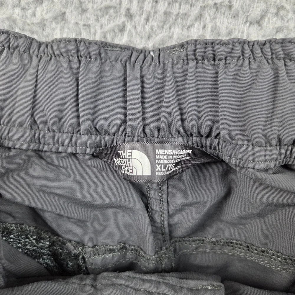 The North Face Belted Cargo‎ Hiking Shorts Mens Size XL (36x10) Gray